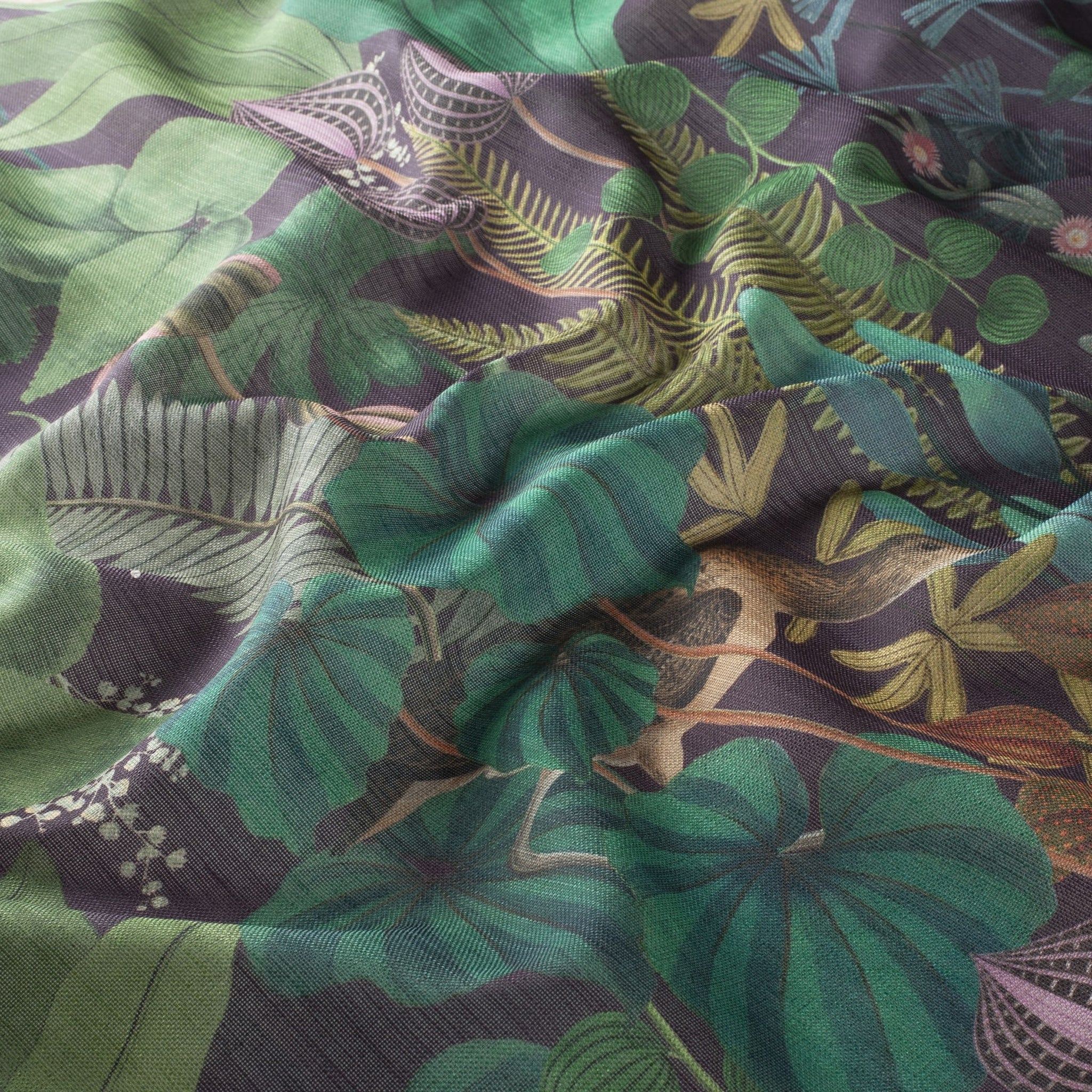 Chivasso Sweet Destiny - Moderne og blomstrede gardiner