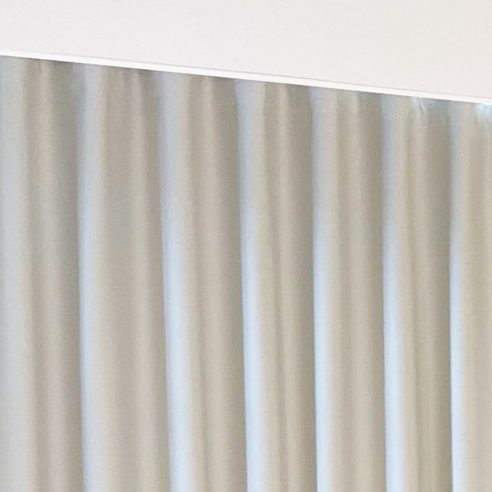 Chance - Let transparent gardin med Trevira CS
