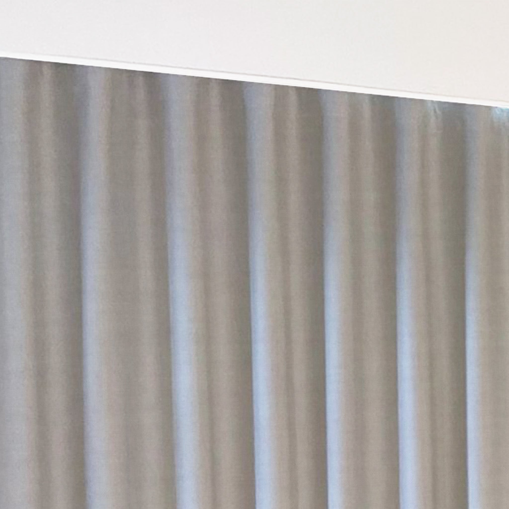 Chance - Let transparent gardin med Trevira CS