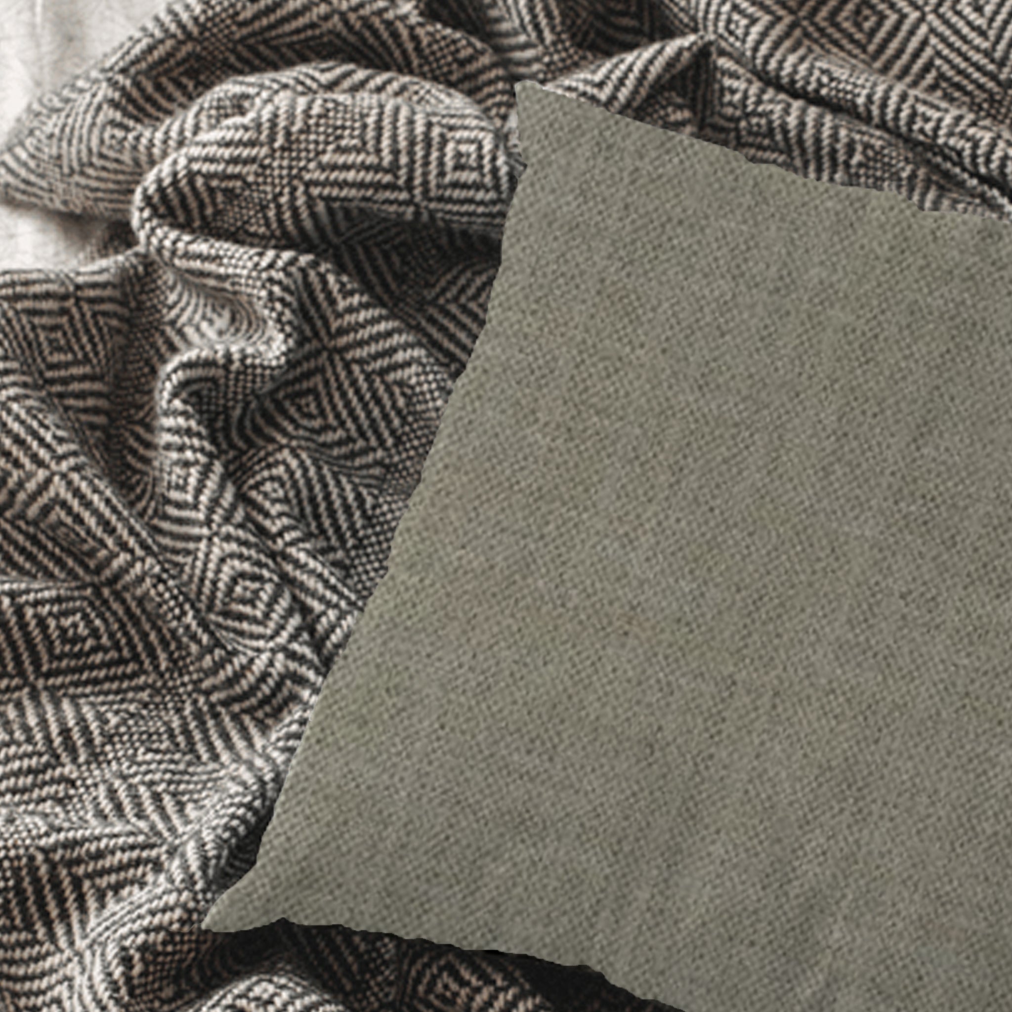 Nowa - Pude med vintage look i mørke farver