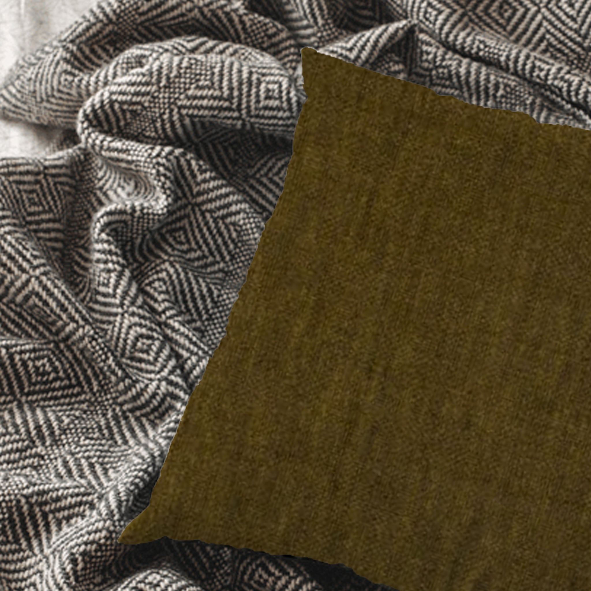 Nowa - Pude med vintage look i mørke farver