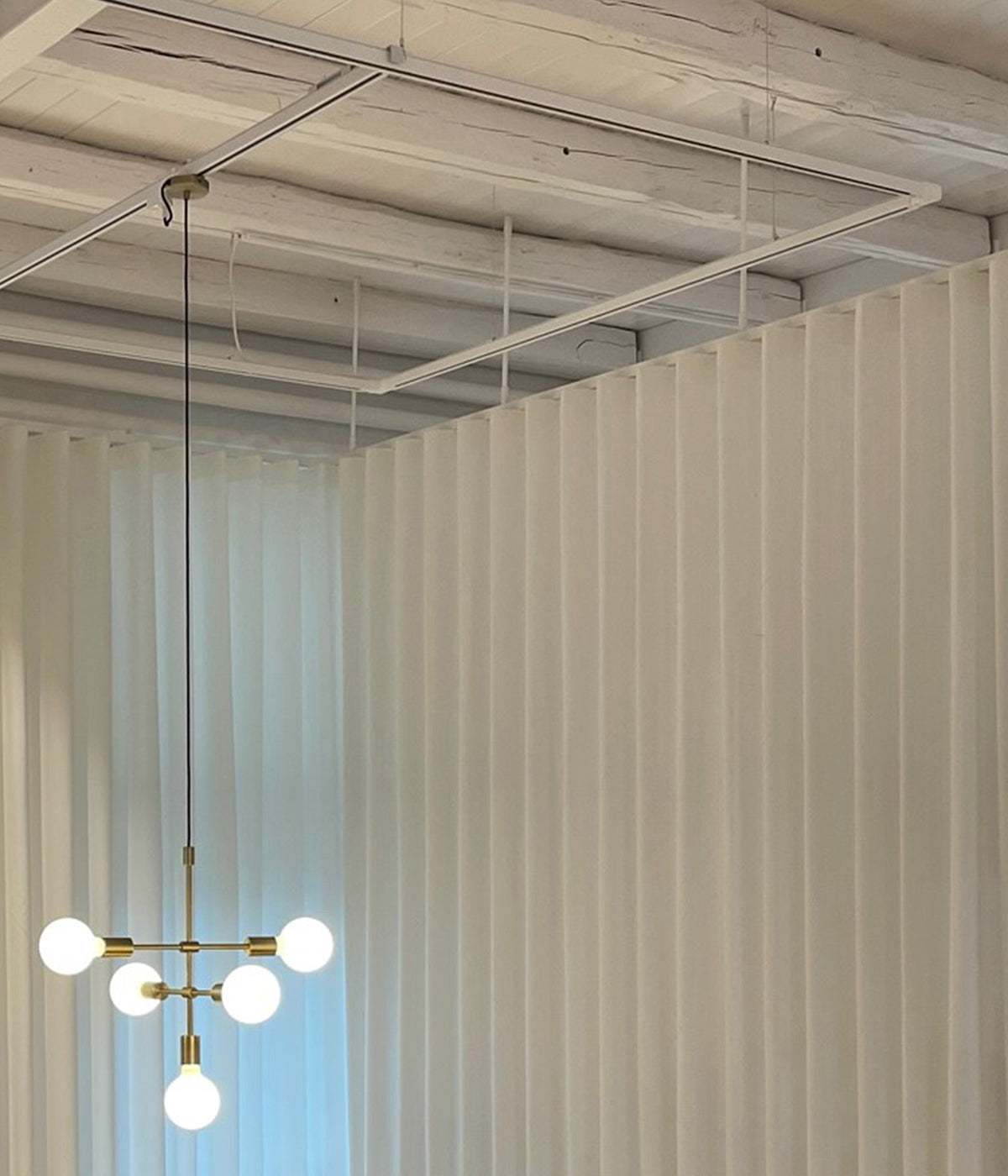 gardinskinner til store rum