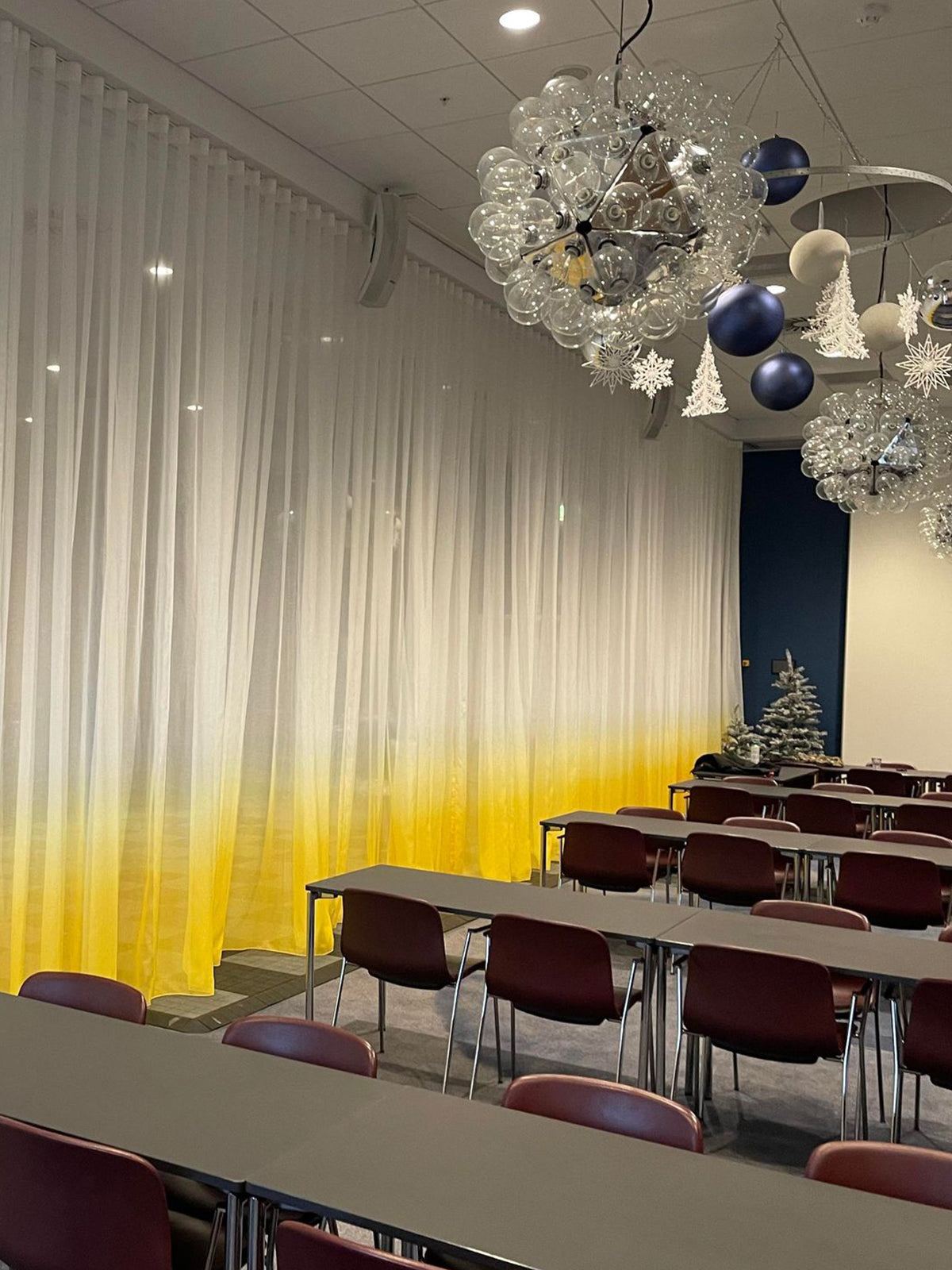 gardin til konferencelokale