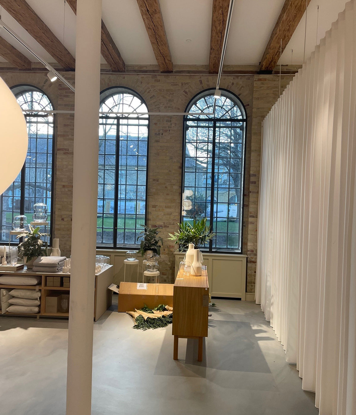 gardiner til kontormiljø