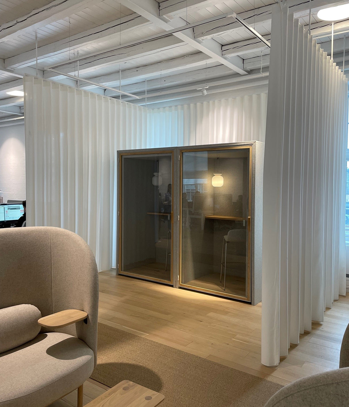 akustikforbedring i storkontor