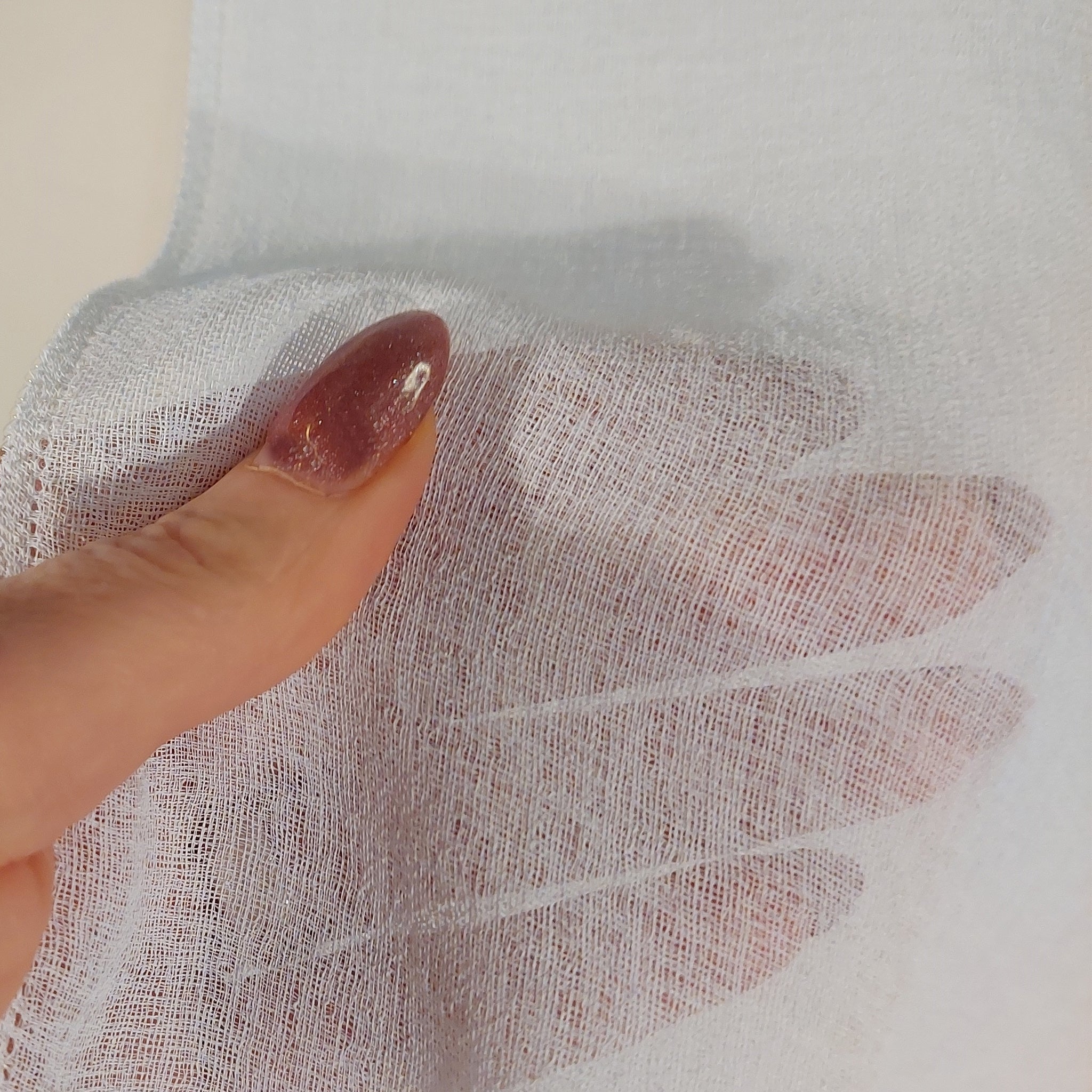 Ash - Transparente gardiner med wavebånd